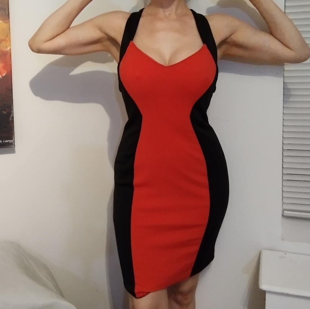 Sachin + Babi Women's mini dress open back.